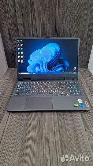 Игровой Lenovo LOQ