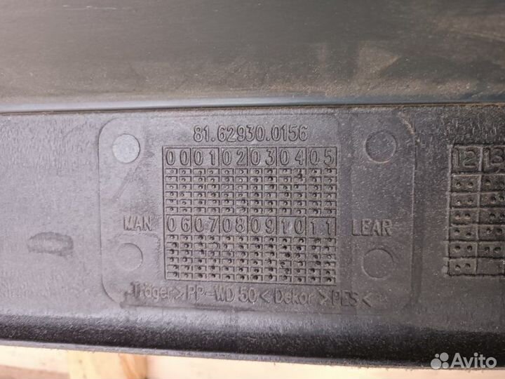 Обшивка салона правая Man Tgx