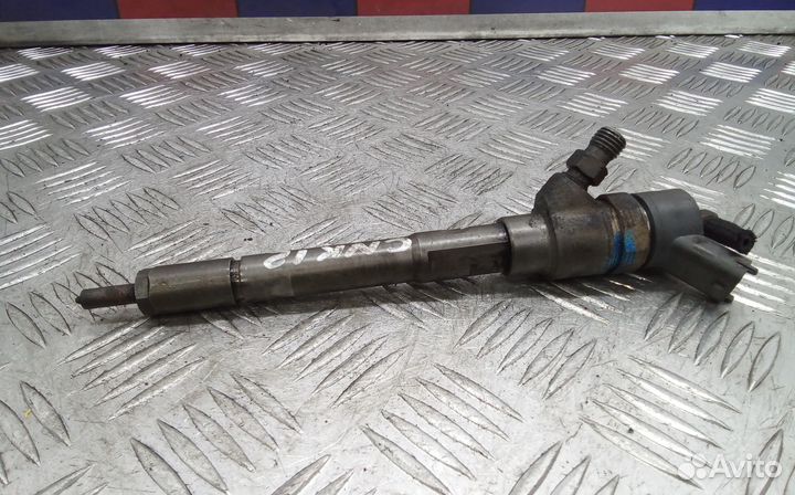 Форсунка дизельная hyundai tucson JM 2008