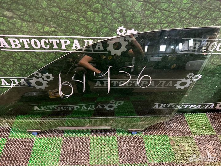 Стекло двери переднее левое Lexus Is 3 2013-2017