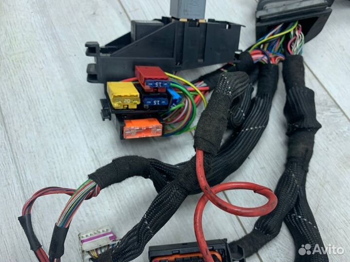 Электропроводка (моторная коса) Audi A4 универсал