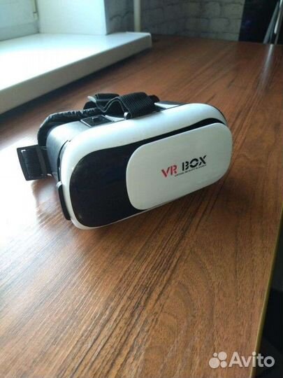 Очки виртуальной реальности для телефона (VR)