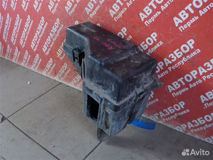 Корпус предохранителей Toyota Rav 4 XA20 1CD FTV