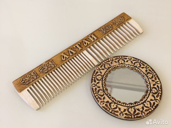 Расческа и зеркало из бересты