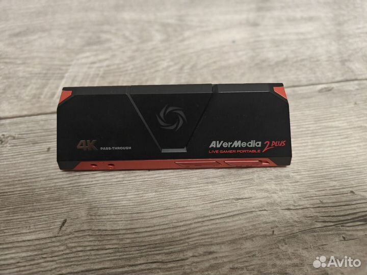 Карта видеозахвата avermedia