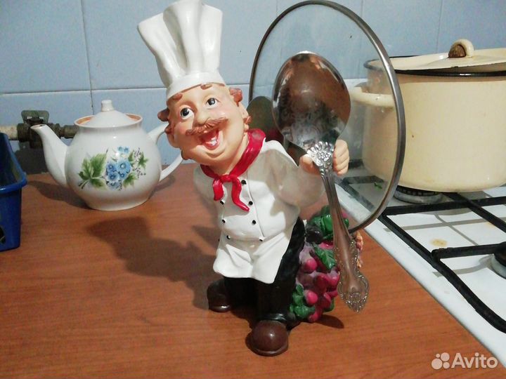 Статуэтка повар