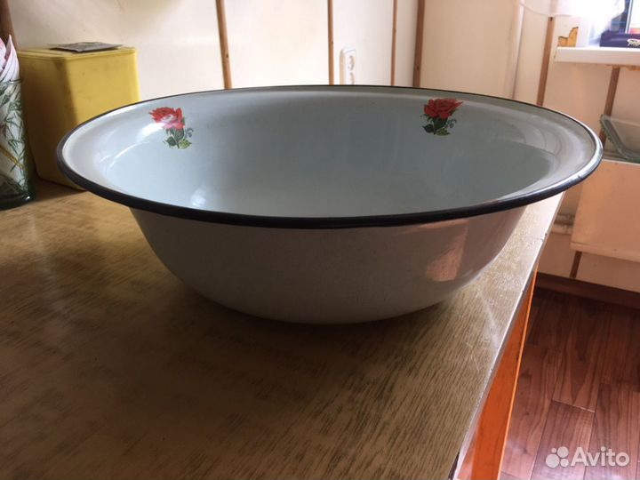 Таз эмалированный