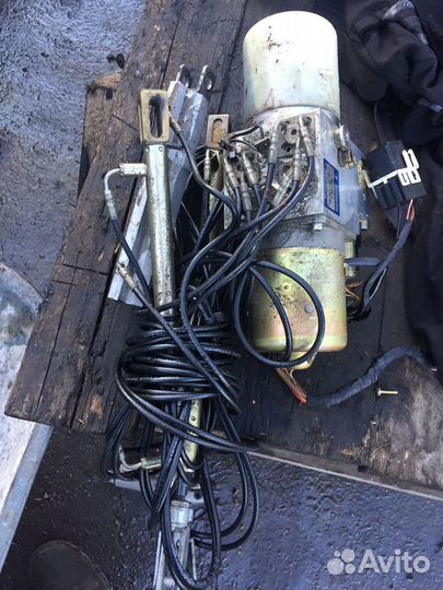 Мотор складывания крыши на мерседес R170