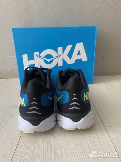 Беговые кроссовки hoka clifton 8