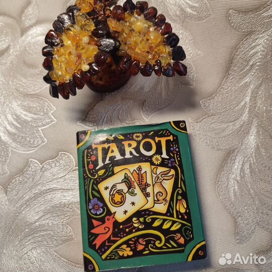 Книга tarot в миниатюре