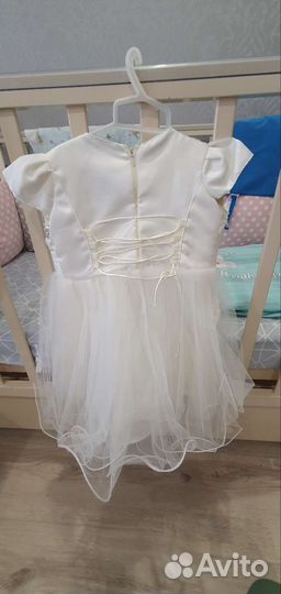 Платье для девочки новое