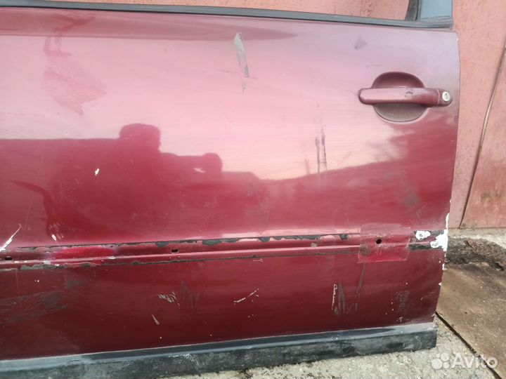 Дверь передняя левая VW Passat B5