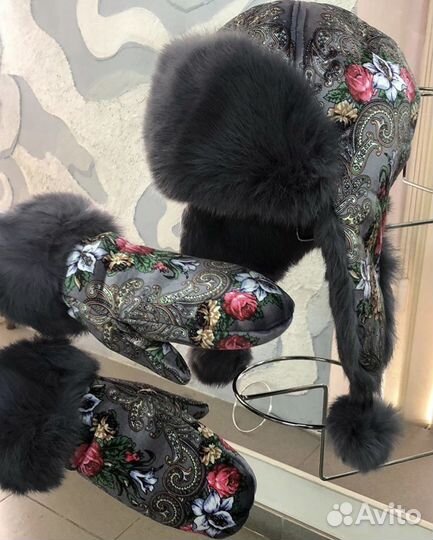 Шапка ушанка и варежки. Натуральный мех. Новые