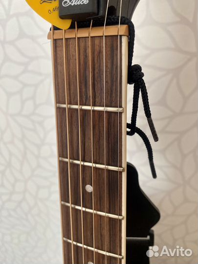 Электроакустическая Гитара Hohner