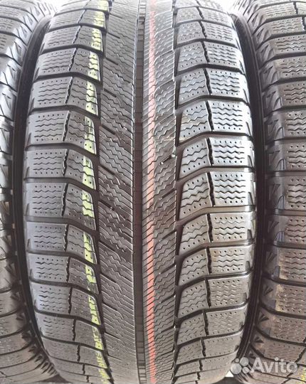 Michelin X-Ice XI2 215/45 R17 97V