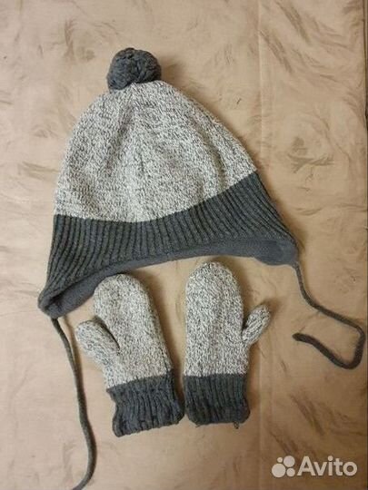 Шапка и варежки hm