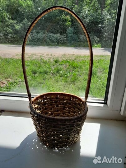 Корзина плетеная