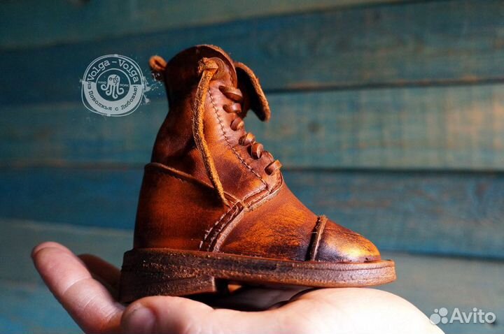 Карандашница ботинок