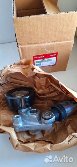 Натяжитель приводного ремня Honda 311705G0A02