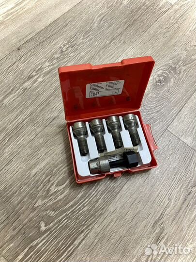 Секретные болты Heyner на литые диски