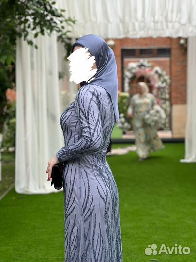 Вечернее платье