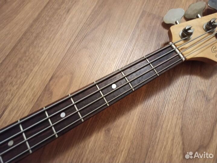 Squier Jazz Bass