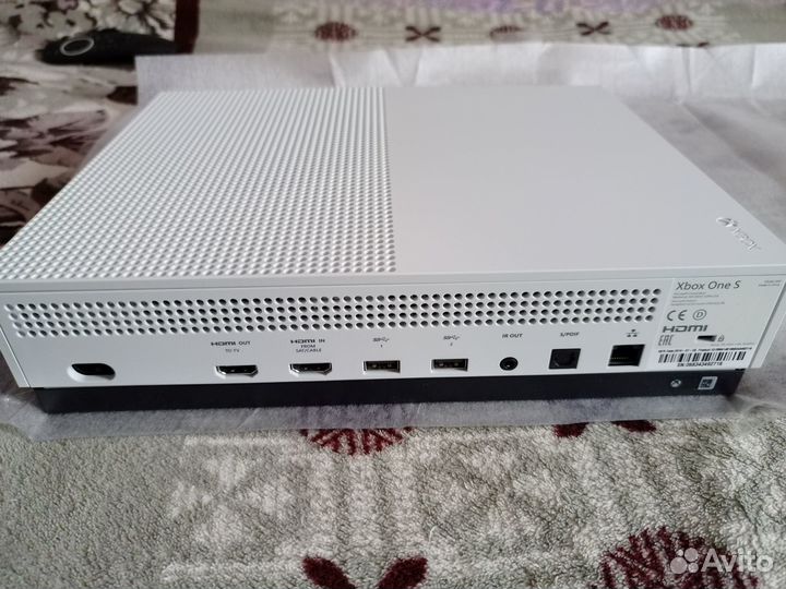 Xbox One S 1tb с играми