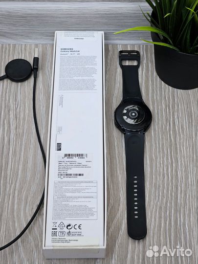 Часы Samsung galaxy watch 4