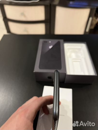 iPhone 8 Plus, 64 ГБ