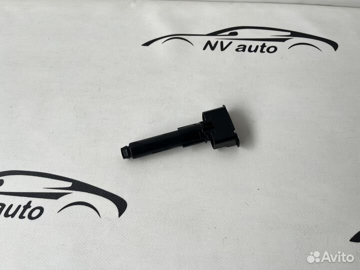 Nissan patrol y62 форсунка омывателя фары правая