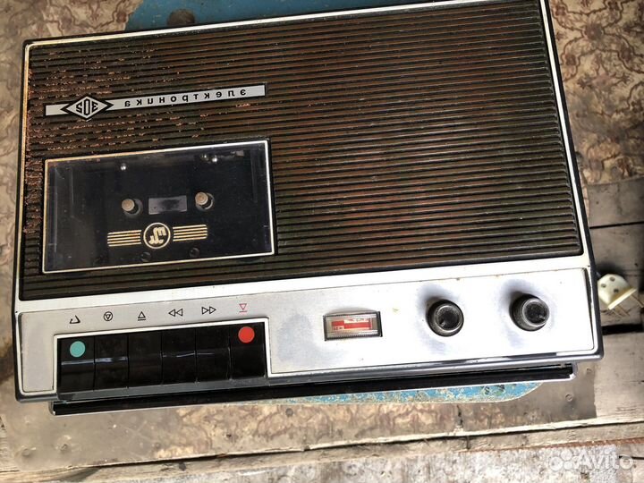 Катушечный магнитофон