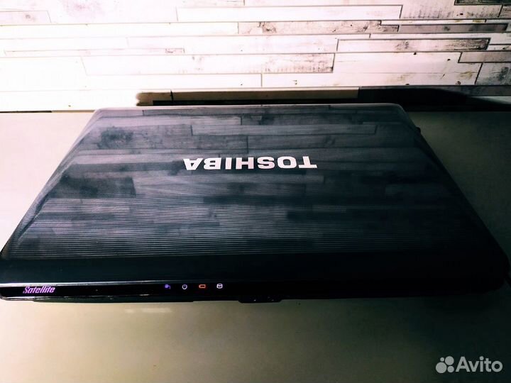 Toshiba A300-1JJ - 2 Ядра \ 2 Озу \ 512 Видео \ 50