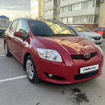 Toyota Auris 1.6 AT, 2008, 140 000 км, с пробегом, цена 945 000 руб.