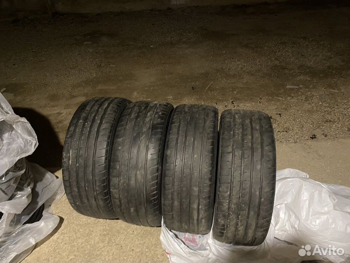 Hankook AH11 215/45 R18