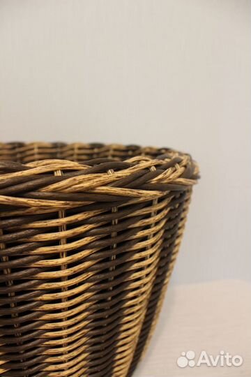 Кашпо плетеное
