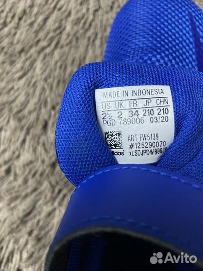 Кроссовки оригинальные adidas р34