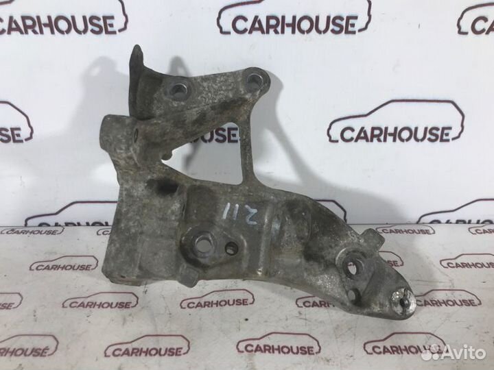 Кронштейн генератора Ford Focus 2 1.6 TDI 2010