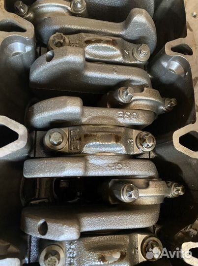 Продам коленвал Opel astra J 55355581,55355580