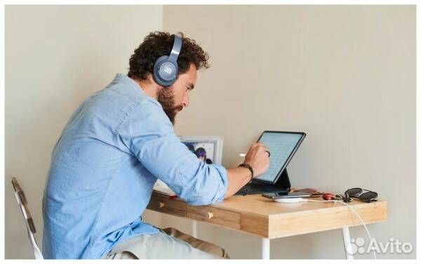 Беспроводные наушники JBL Tune 760NC Новые