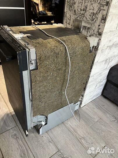 Встраиваемая посудомоечная машина Bosch SPV25DX10R