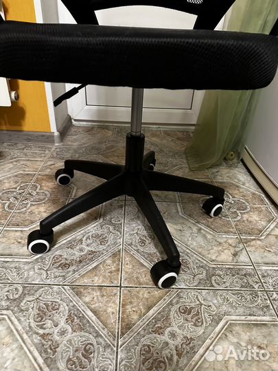 Компьютерное кресло