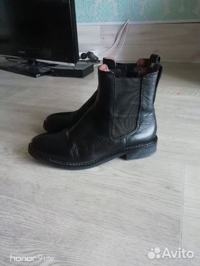 Ботинки осенние