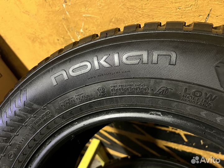 Nokian Tyres Hakkapeliitta 8 SUV 215/65 R16