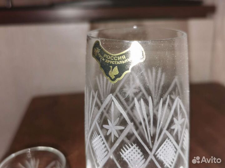 Набор бокалов и рюмок