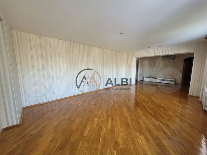 5-к. квартира, 155,1 м², 8/10 эт.