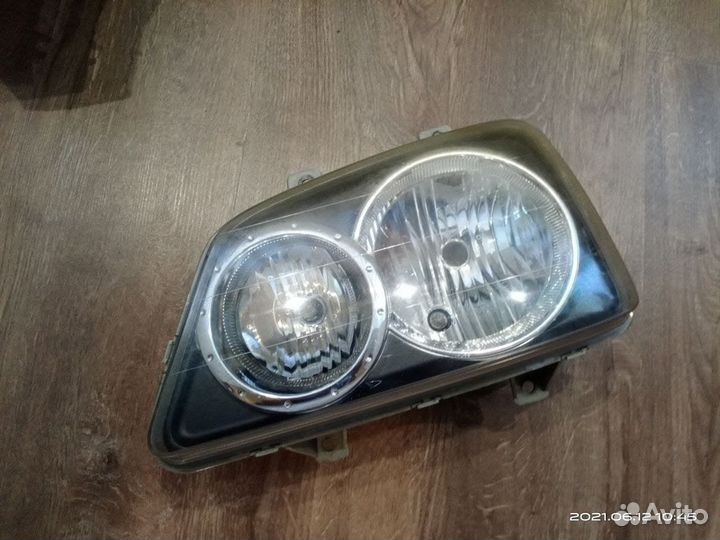 Фара передняя левая Daihatsu Terios