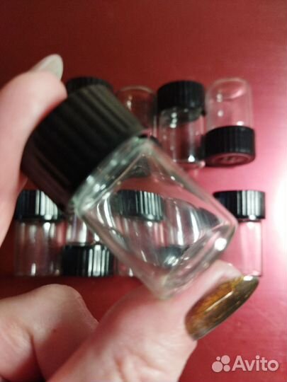 Стеклянные баночки маленькие 11 штук