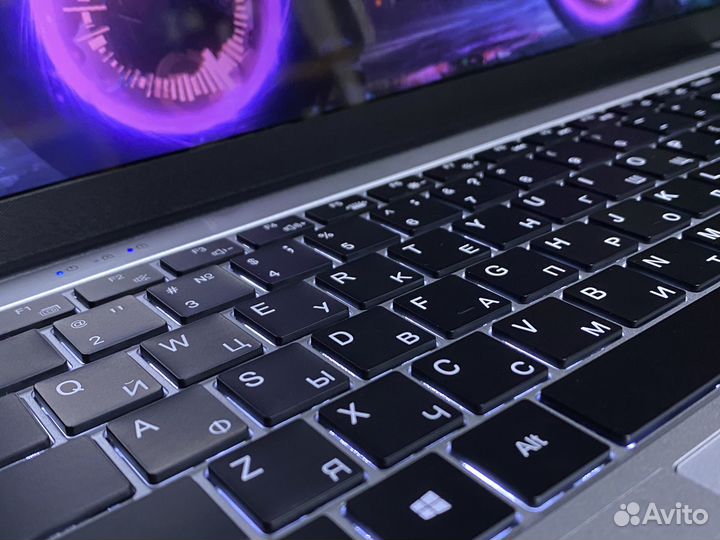 Ноутбук новый в коробке i7/16/512 (гарантия)