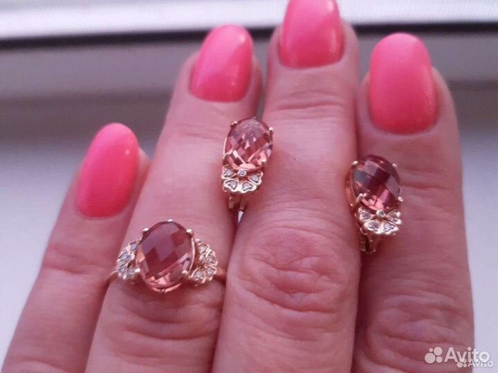 Гарнитур с султанитом(серьги и кольцо)