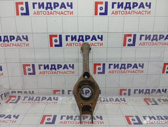 Рычаг задний нижний правый Hyundai i30 (GD) 55210-A6100